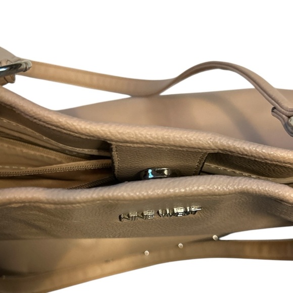 Nine West Large Blush Handbag. - Picture 9 of 10